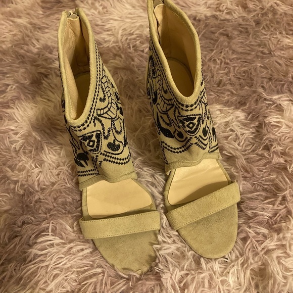 Anthropologie Plomo Suede Embroidered Wedge Sandals Size 7